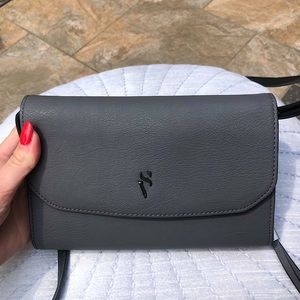 Simply Vera Vera Wang Crossbody Bag never worn!